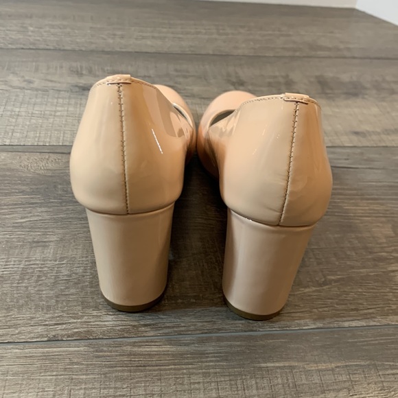 Bettye Muller patent leather block heels size 7 - Picture 4 of 10